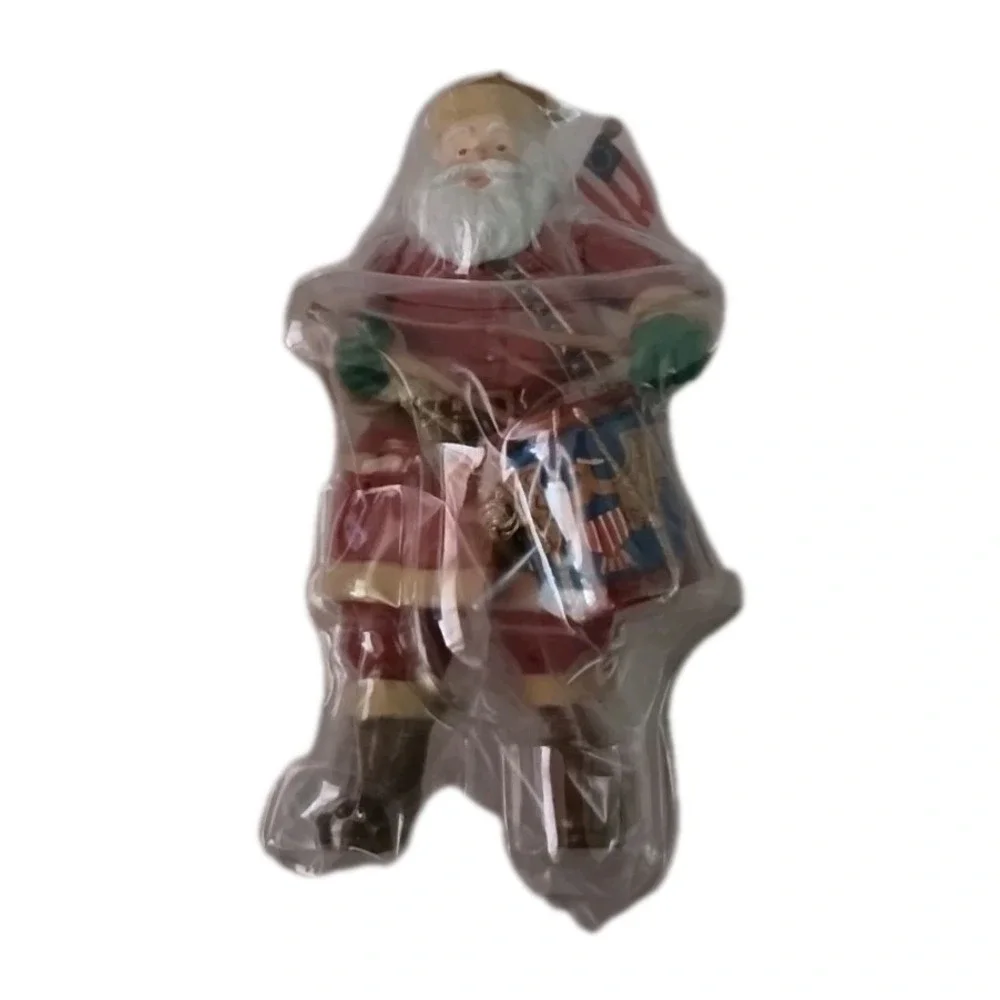 Hallmark Keepsake Christmas Ornament Yankee‎ Doodle Santa USA Patriotic 2005